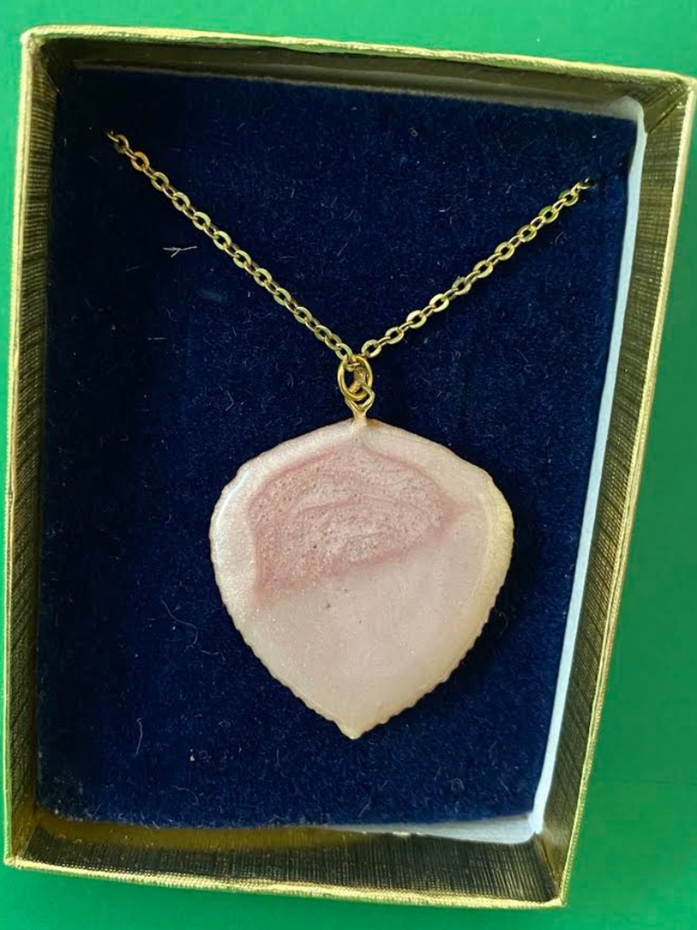 Vintage Aspen Leaf Necklace - Picture 4 of 6